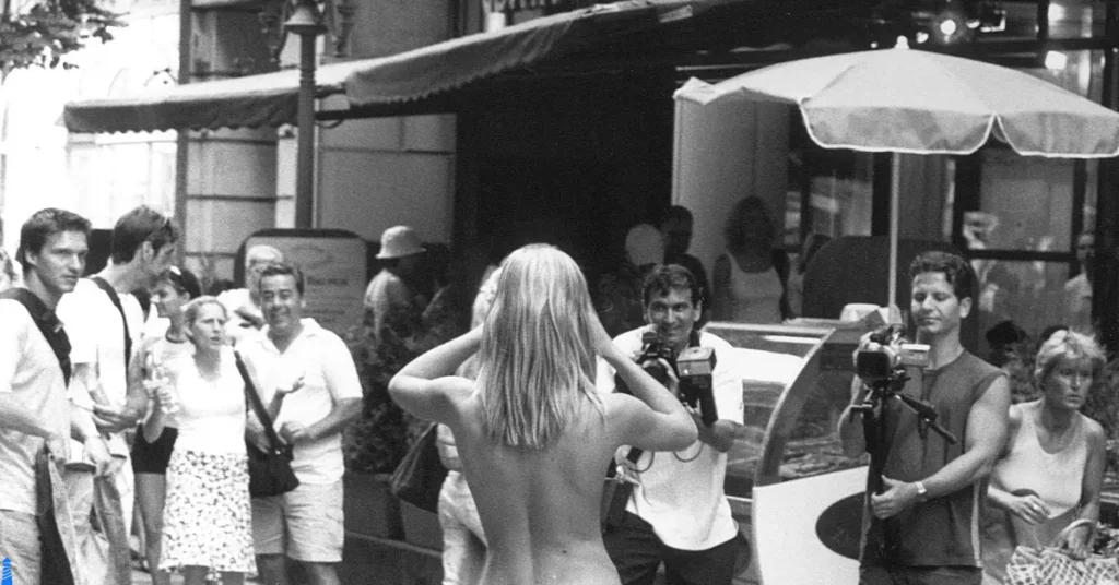 Naked exhibitionist woman on a Budapest street in 2007